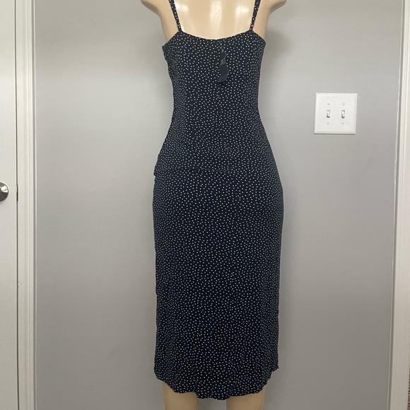 NWT - Abercrombie & Fitch - Navy Polka Dot Midi Dress w/ thigh slit - Size S - Picture 3 of 3